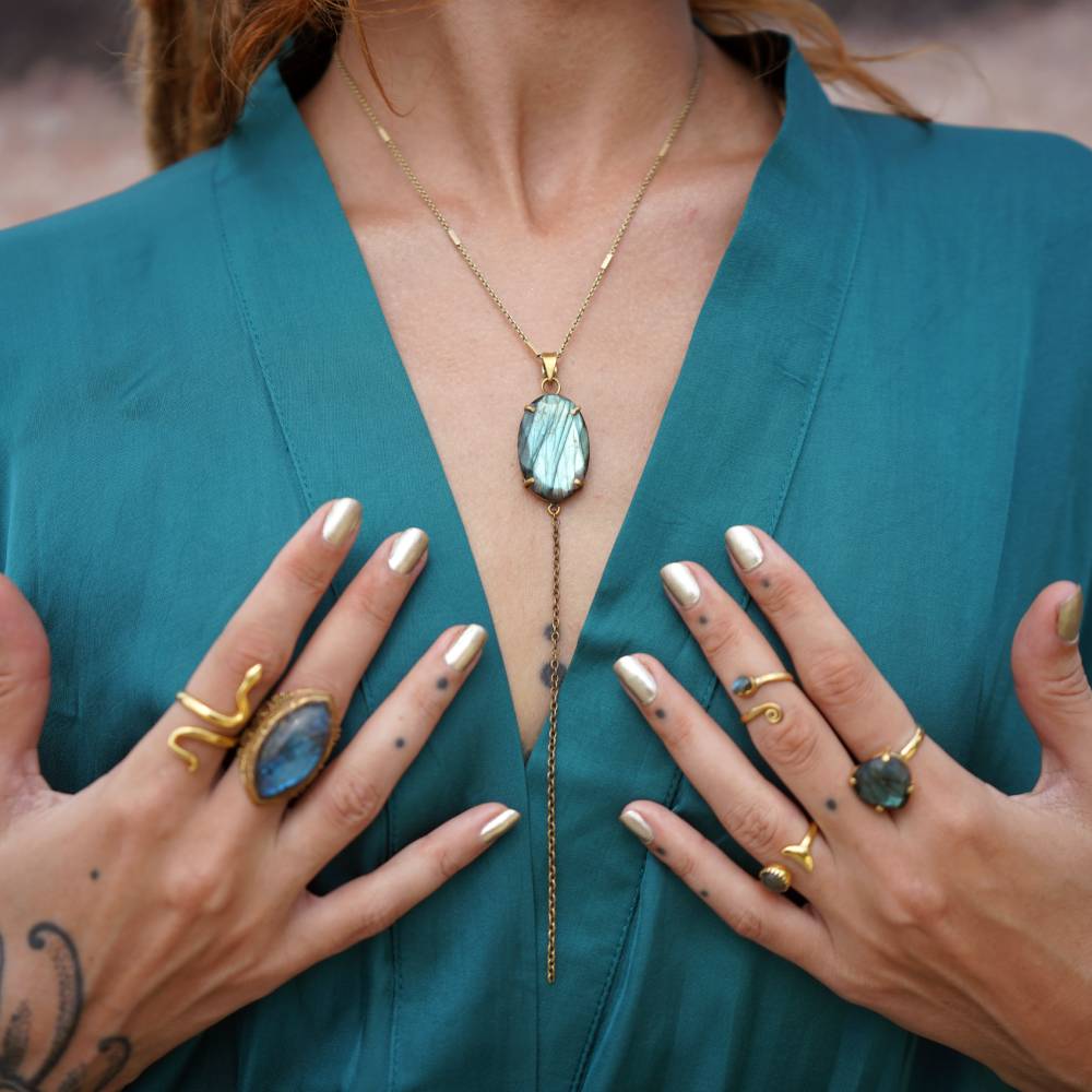 Nura Necklace