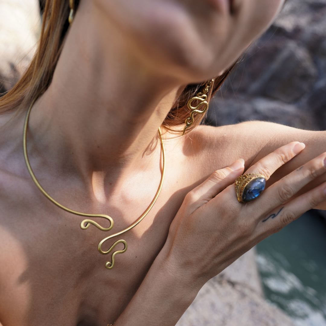 Tara Choker